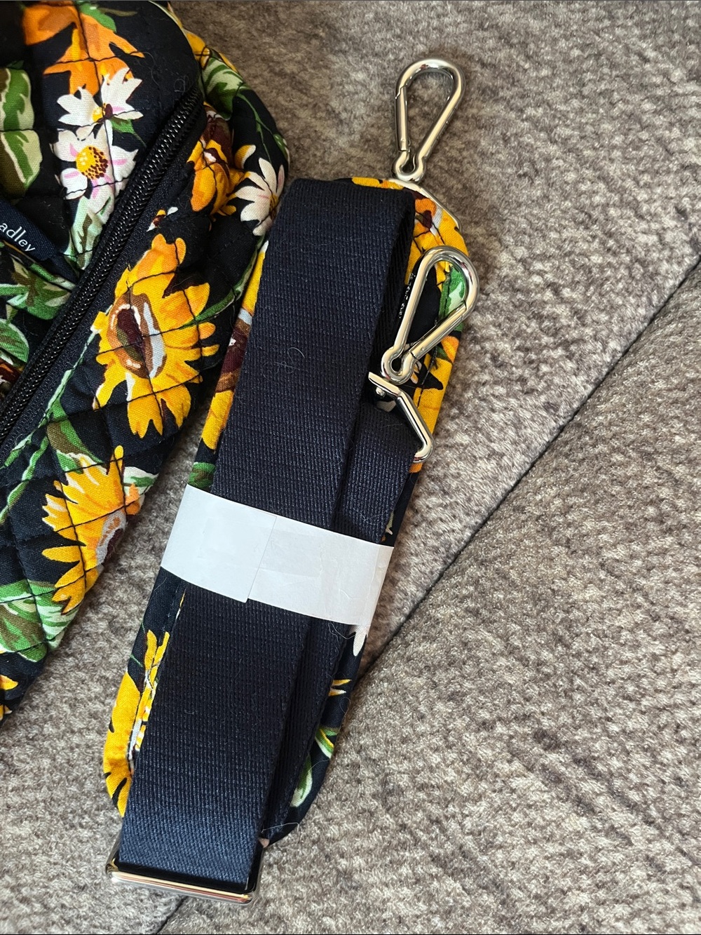 Vera Bradley Deluxe Travel Tote Sunflowers Quilted Tote Bag with trolley sleeve - Picture 6 of 16